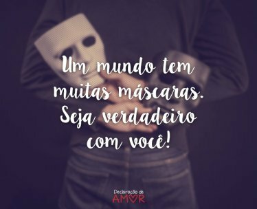 Um mundo tem muitas máscaras